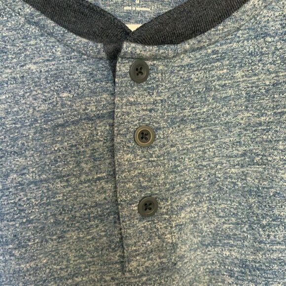 Gap Long Sleeve Jersey Men's Sz MediumTwo Tones Light Blue Three Button T Shirt - Picture 5 of 8